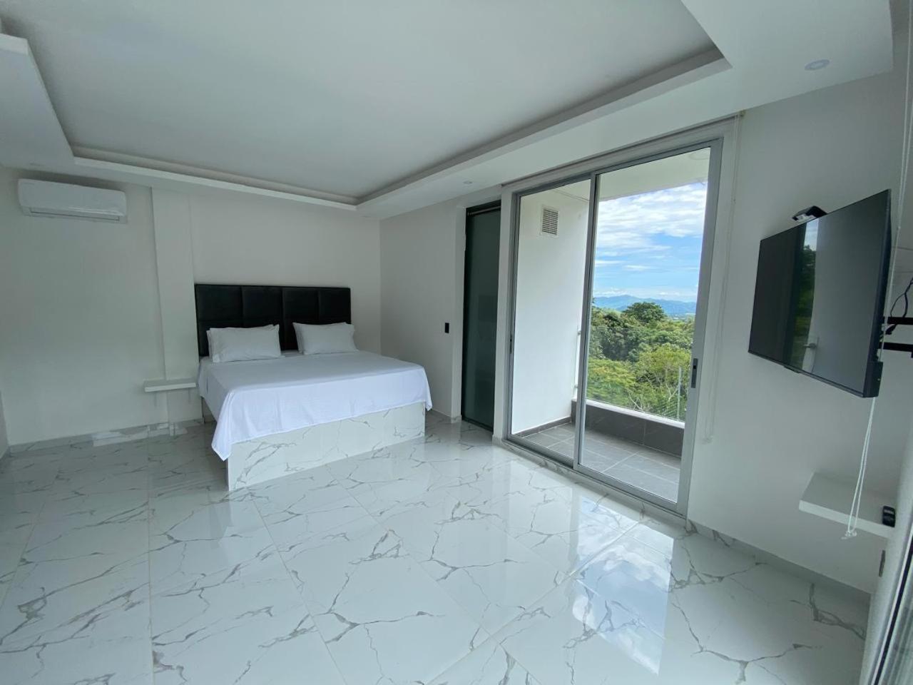 Mangos La Mesa (Tequendama)